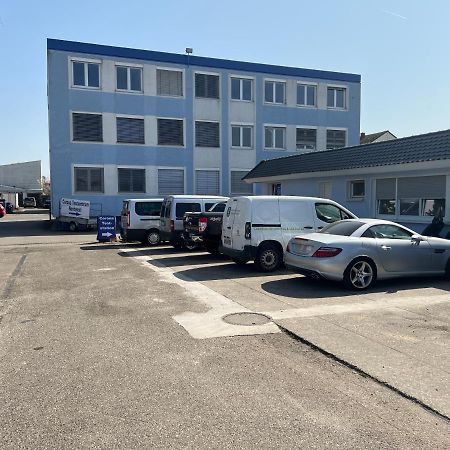 Ferienwohnung Monteurzimmer คาร์ลสรูเฮอ ภายนอก รูปภาพ
