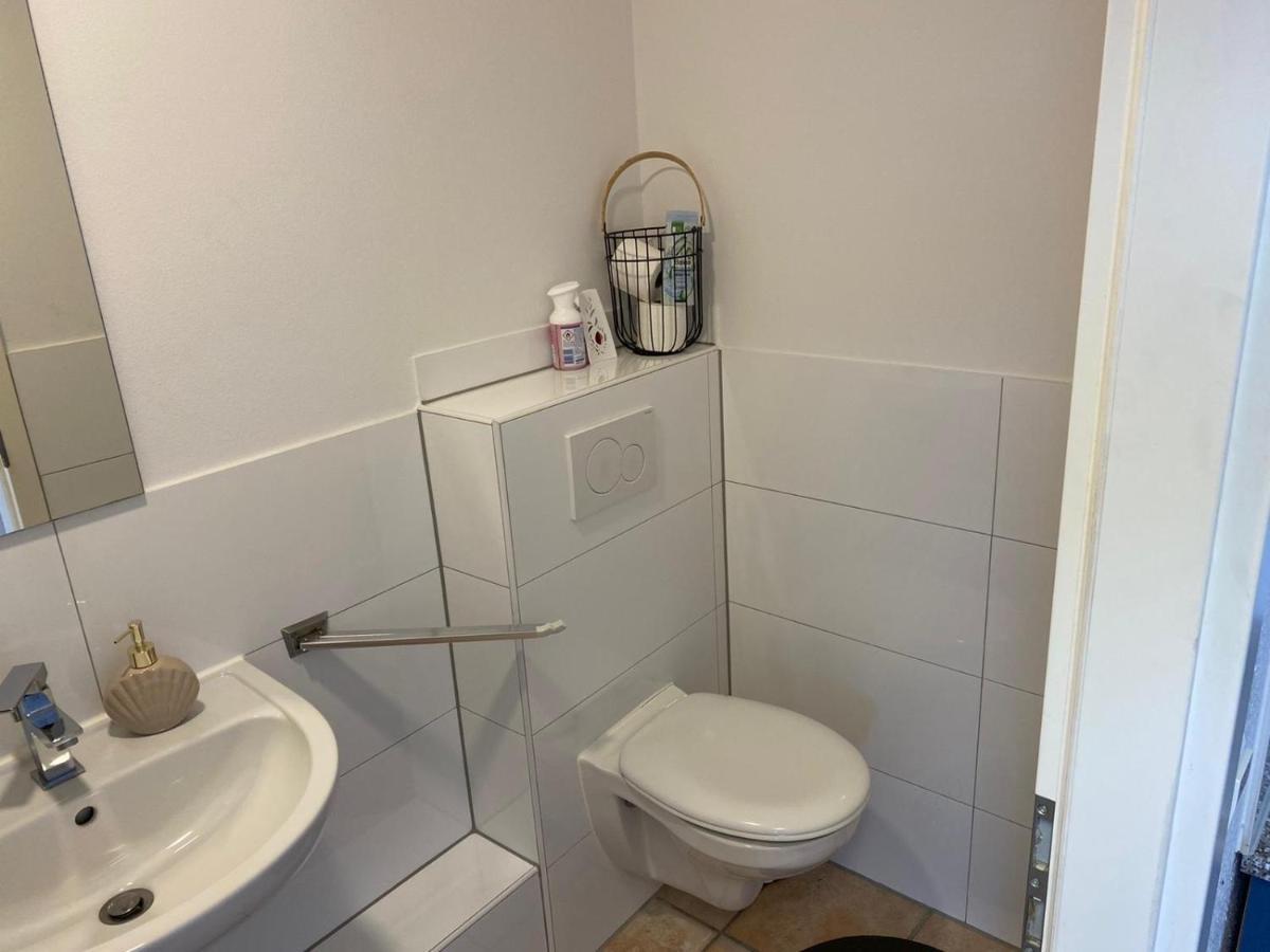 Ferienwohnung Monteurzimmer คาร์ลสรูเฮอ ภายนอก รูปภาพ