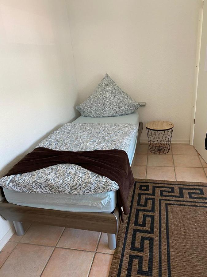 Ferienwohnung Monteurzimmer คาร์ลสรูเฮอ ภายนอก รูปภาพ