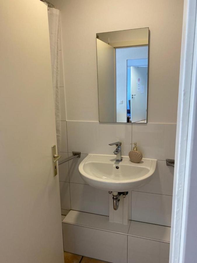 Ferienwohnung Monteurzimmer คาร์ลสรูเฮอ ภายนอก รูปภาพ